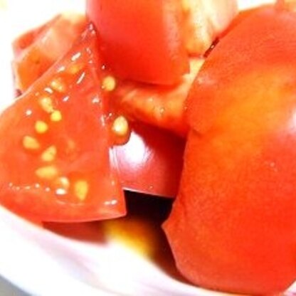 夏は週に何回も食べるトマト。
変化があっていいですね。
ゴマ油のいい香り（*^^*）